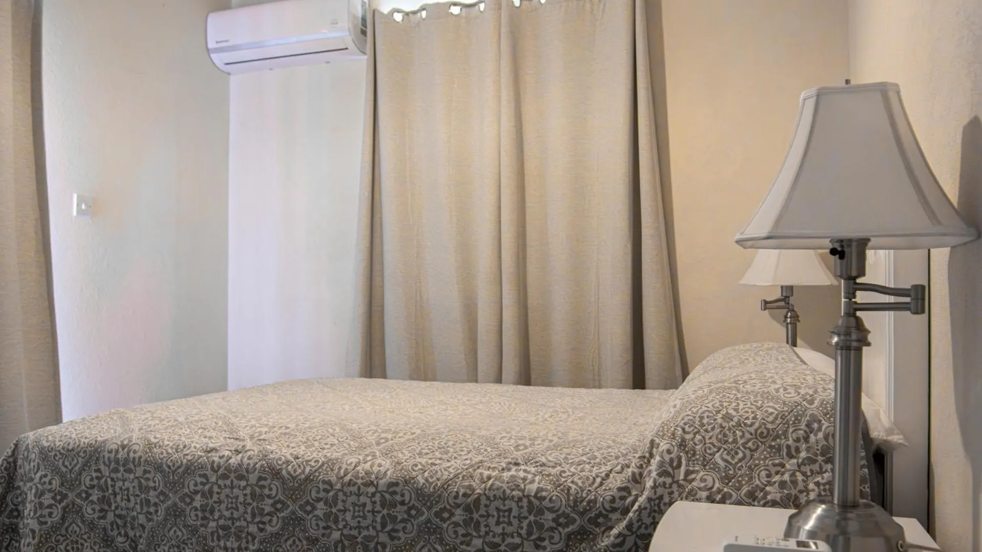 Aparthotel Best E Villas Prospect St James Saint James